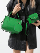 Symphonie de Couleurs: Clutch Chic pour une Soirée Inoubliable