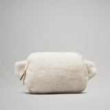Everywhere Belt Bag Large 2L
Fleece
