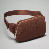 Everywhere Belt Bag Large 2L
Fleece