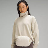 Everywhere Belt Bag Large 2L
Fleece